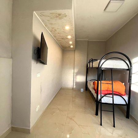 Holiday-Caroline Apartment 庞贝 外观 照片