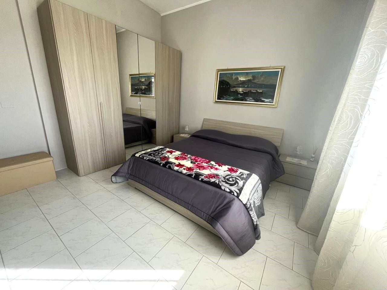 Holiday-Caroline Apartment 庞贝 外观 照片