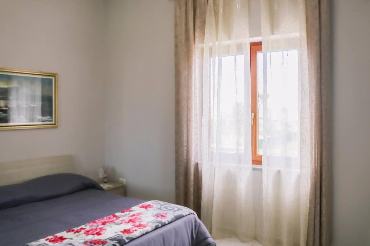 Holiday-Caroline Apartment 庞贝 外观 照片